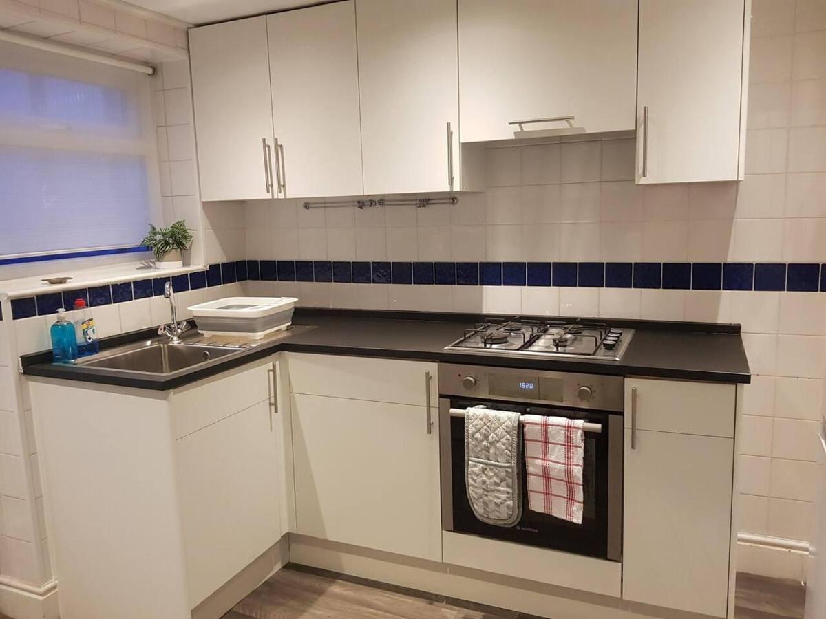 Bright 4-Bed House 15 Min To Manchester Centre Villa Kültér fotó