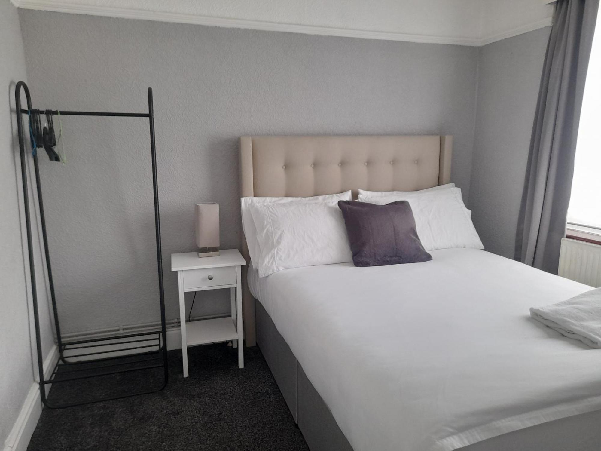 Bright 4-Bed House 15 Min To Manchester Centre Villa Kültér fotó