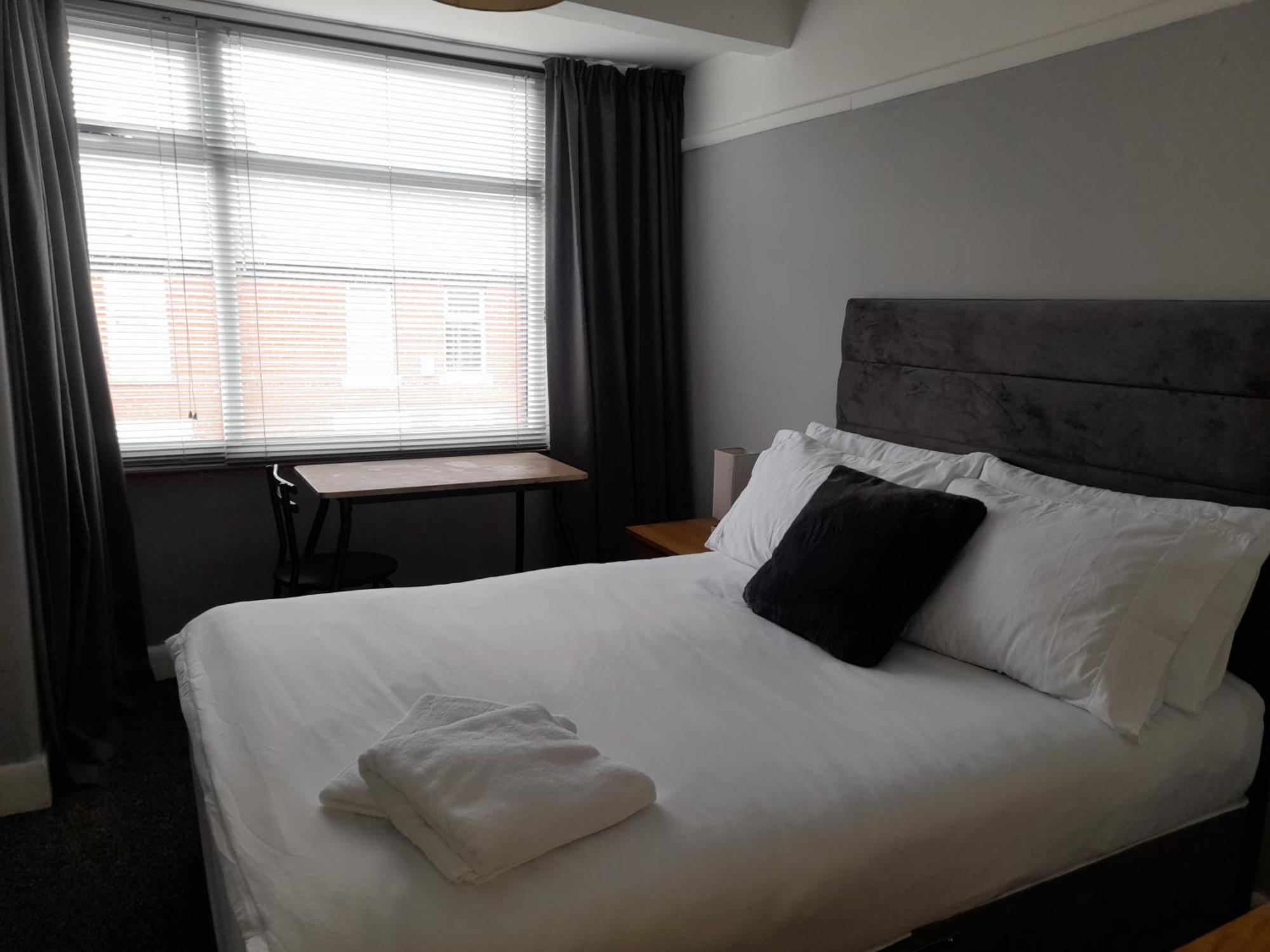 Bright 4-Bed House 15 Min To Manchester Centre Villa Kültér fotó