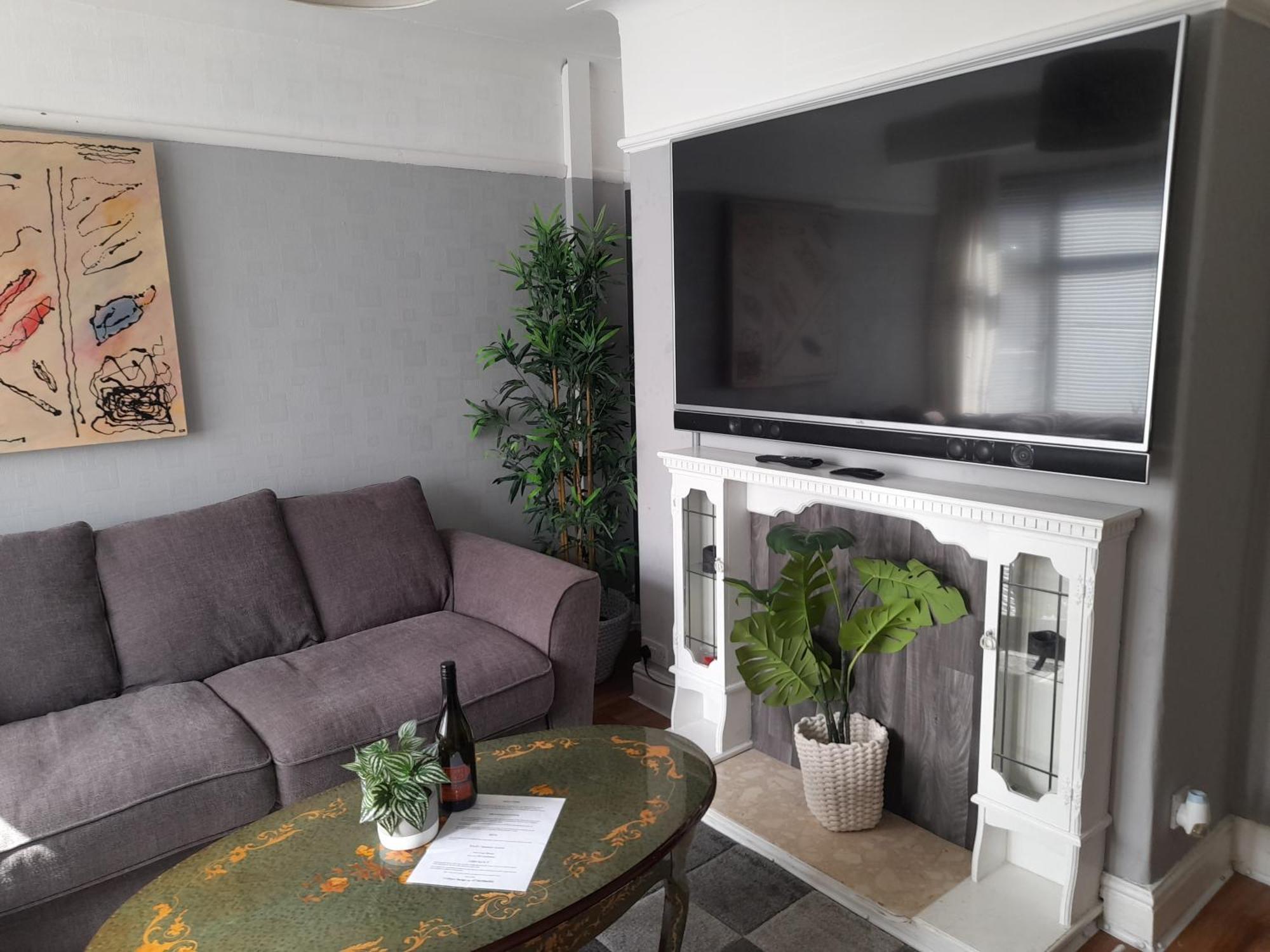 Bright 4-Bed House 15 Min To Manchester Centre Villa Kültér fotó